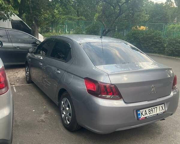 Сірий Пежо 301, об'ємом двигуна 1.56 л та пробігом 121 тис. км за 9500 $, фото 2 на Automoto.ua