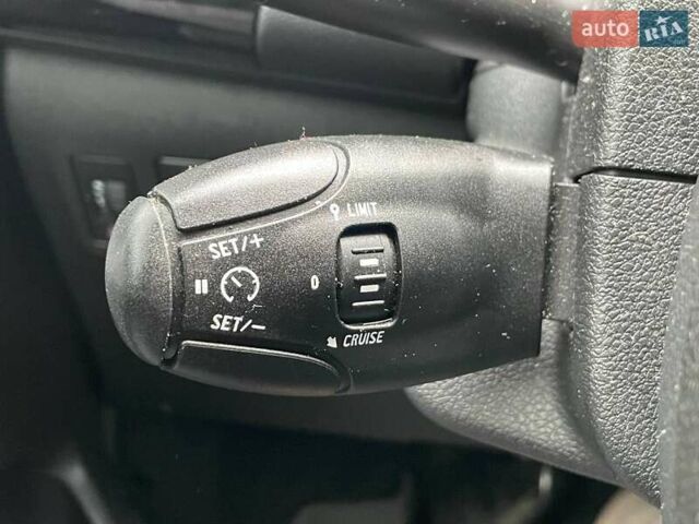 Пежо 301 2018 у Києві на Automoto.ua Сірий Пежо 301, об'ємом двигуна 1.56 л та пробігом 118 тис. км за 9890 $, фото 21 на Automoto.ua