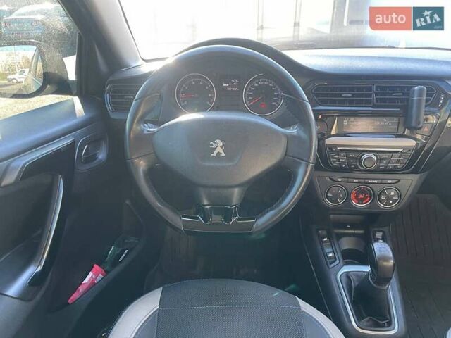 Сірий Пежо 301, об'ємом двигуна 1.56 л та пробігом 122 тис. км за 9490 $, фото 13 на Automoto.ua