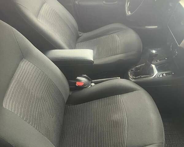 Сірий Пежо 301, об'ємом двигуна 1.56 л та пробігом 121 тис. км за 9500 $, фото 9 на Automoto.ua