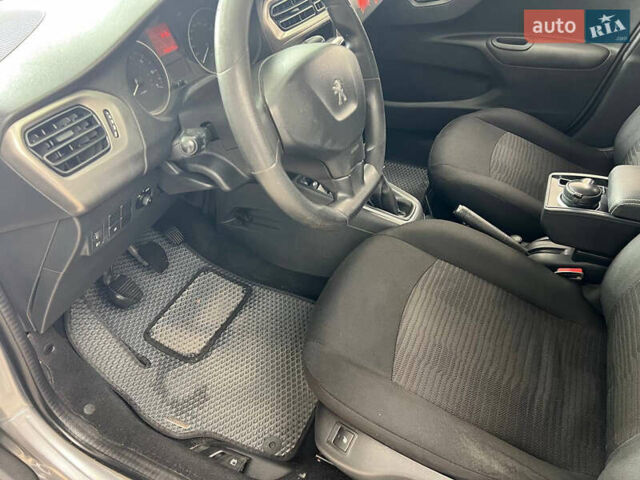 Пежо 301 2018 у Миколаєві на Automoto.ua Сірий Пежо 301, об'ємом двигуна 1.2 л та пробігом 143 тис. км за 6999 $, фото 3 на Automoto.ua