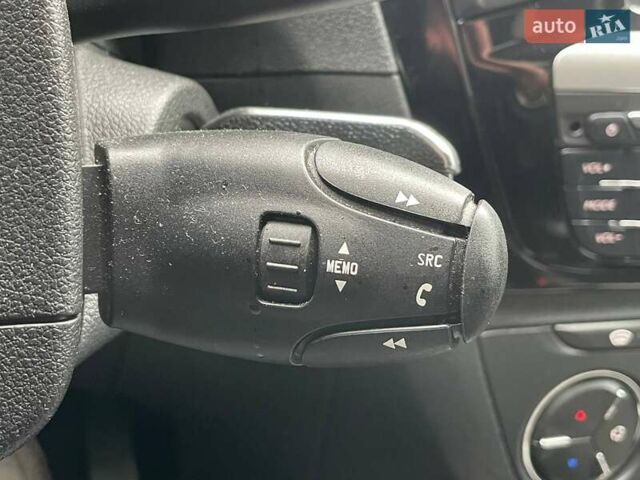 Пежо 301 2018 у Києві на Automoto.ua Сірий Пежо 301, об'ємом двигуна 1.56 л та пробігом 118 тис. км за 9890 $, фото 24 на Automoto.ua