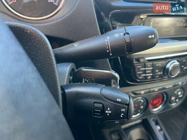 Сірий Пежо 301, об'ємом двигуна 1.56 л та пробігом 122 тис. км за 9490 $, фото 19 на Automoto.ua