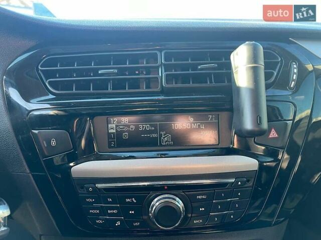 Сірий Пежо 301, об'ємом двигуна 1.56 л та пробігом 122 тис. км за 9490 $, фото 22 на Automoto.ua