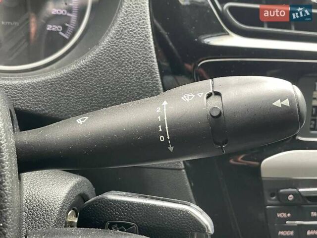 Пежо 301 2018 у Києві на Automoto.ua Сірий Пежо 301, об'ємом двигуна 1.56 л та пробігом 118 тис. км за 9890 $, фото 23 на Automoto.ua