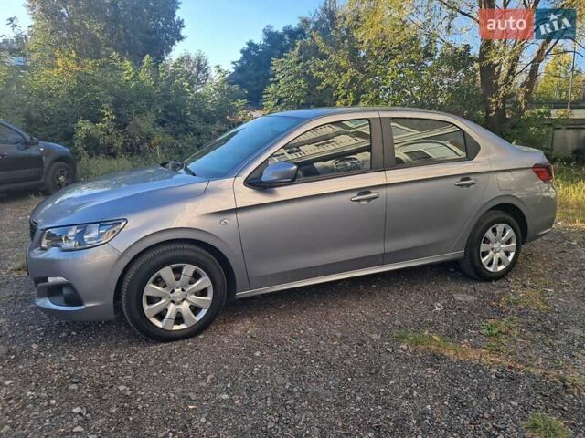 Серый Пежо 301, объемом двигателя 1.59 л и пробегом 55 тыс. км за 13200 $, фото 2 на Automoto.ua