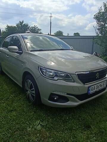 Серый Пежо 301, объемом двигателя 1.6 л и пробегом 104 тыс. км за 9900 $, фото 5 на Automoto.ua