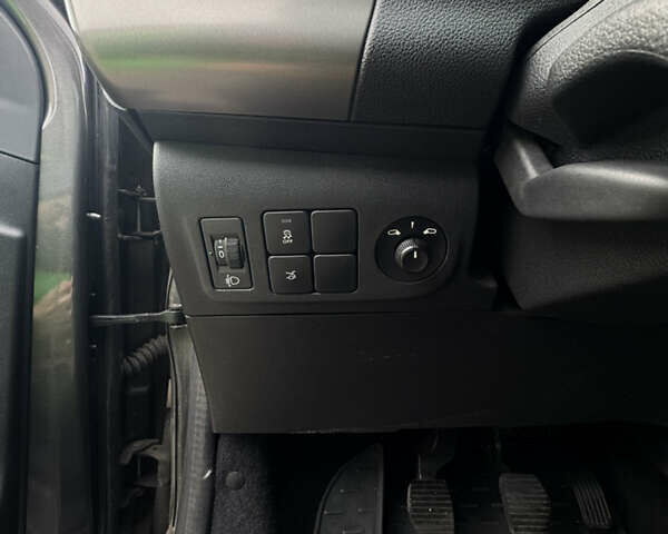 Пежо 301 2020 в Киеве на Automoto.ua Серый Пежо 301, объемом двигателя 1.59 л и пробегом 37 тыс. км за 9300 $, фото 12 на Automoto.ua