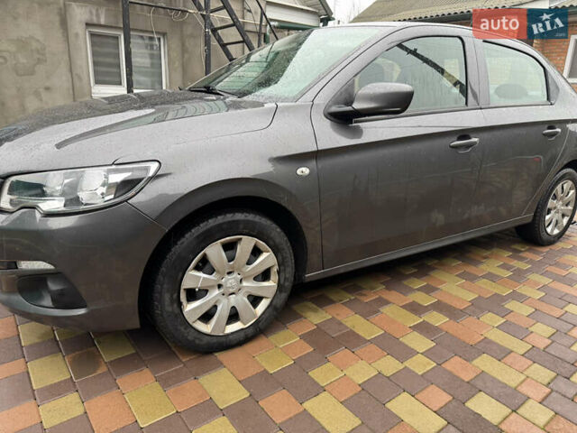 Серый Пежо 301, объемом двигателя 1.2 л и пробегом 109 тыс. км за 6700 $, фото 2 на Automoto.ua