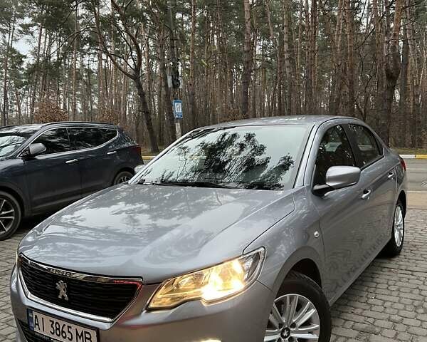 Сірий Пежо 301, об'ємом двигуна 1.59 л та пробігом 54 тис. км за 12900 $, фото 1 на Automoto.ua
