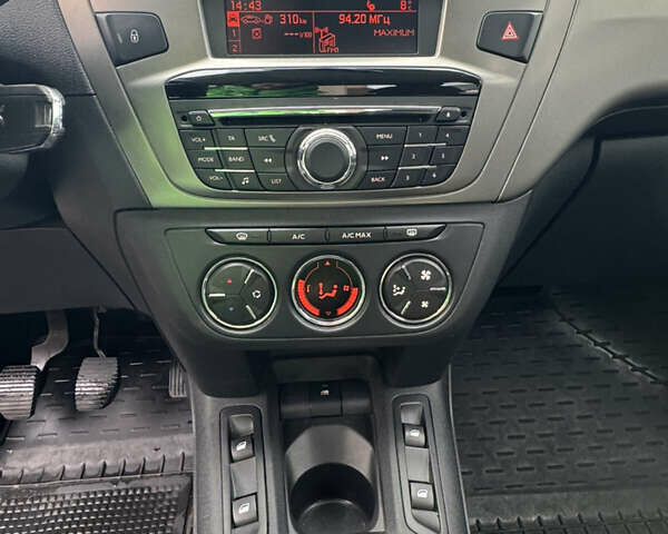 Пежо 301 2020 в Киеве на Automoto.ua Серый Пежо 301, объемом двигателя 1.59 л и пробегом 37 тыс. км за 9300 $, фото 14 на Automoto.ua