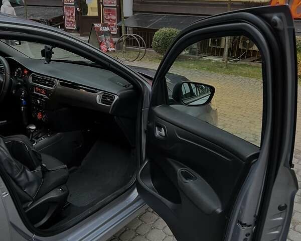 Сірий Пежо 301, об'ємом двигуна 1.59 л та пробігом 54 тис. км за 12900 $, фото 20 на Automoto.ua