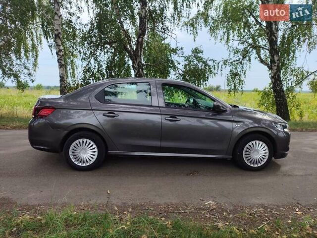 Серый Пежо 301, объемом двигателя 1.59 л и пробегом 141 тыс. км за 8900 $, фото 3 на Automoto.ua