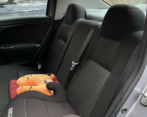 Сірий Пежо 301, об'ємом двигуна 1.59 л та пробігом 54 тис. км за 12900 $, фото 17 на Automoto.ua