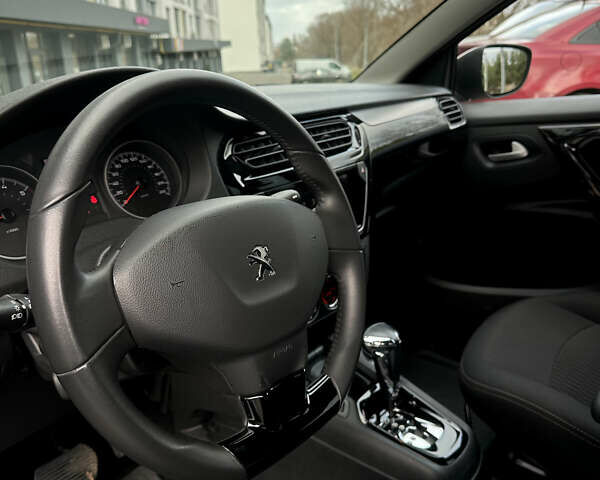 Серый Пежо 301, объемом двигателя 1.59 л и пробегом 66 тыс. км за 13000 $, фото 22 на Automoto.ua