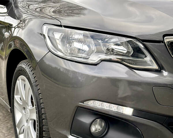 Серый Пежо 301, объемом двигателя 1.59 л и пробегом 66 тыс. км за 13000 $, фото 7 на Automoto.ua