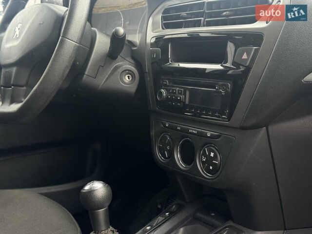 Синий Пежо 301, объемом двигателя 1.59 л и пробегом 260 тыс. км за 3500 $, фото 17 на Automoto.ua