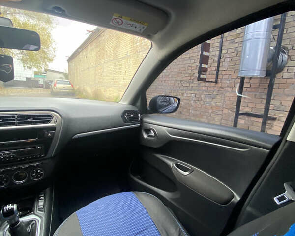 Синий Пежо 301, объемом двигателя 1.56 л и пробегом 228 тыс. км за 6300 $, фото 11 на Automoto.ua