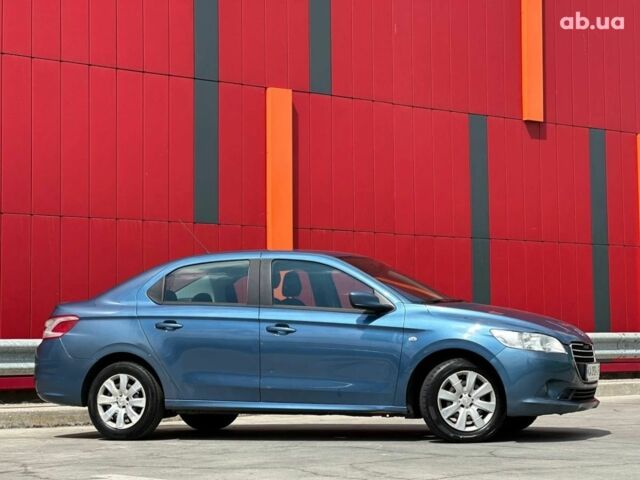 Синий Пежо 301, объемом двигателя 1.6 л и пробегом 181 тыс. км за 6400 $, фото 5 на Automoto.ua