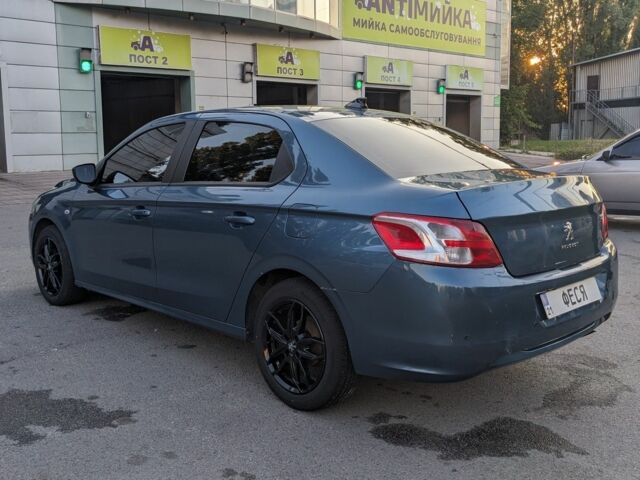 Синий Пежо 301, объемом двигателя 1.6 л и пробегом 156 тыс. км за 6000 $, фото 3 на Automoto.ua
