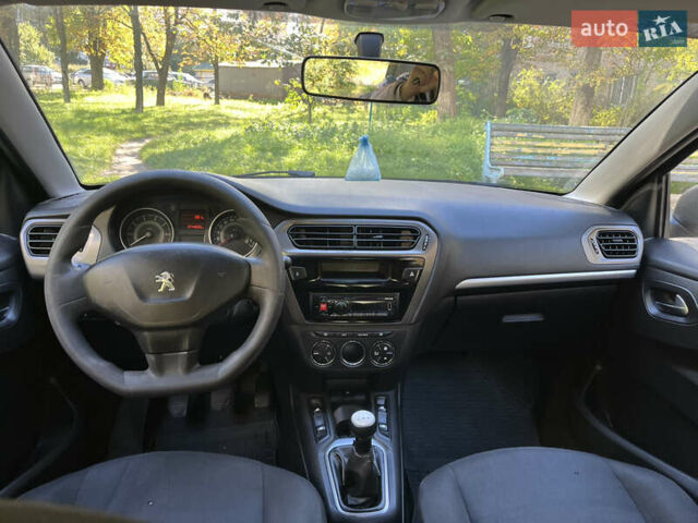 Синий Пежо 301, объемом двигателя 1.6 л и пробегом 375 тыс. км за 6400 $, фото 10 на Automoto.ua