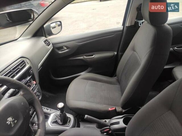 Синий Пежо 301, объемом двигателя 1.56 л и пробегом 367 тыс. км за 5500 $, фото 16 на Automoto.ua