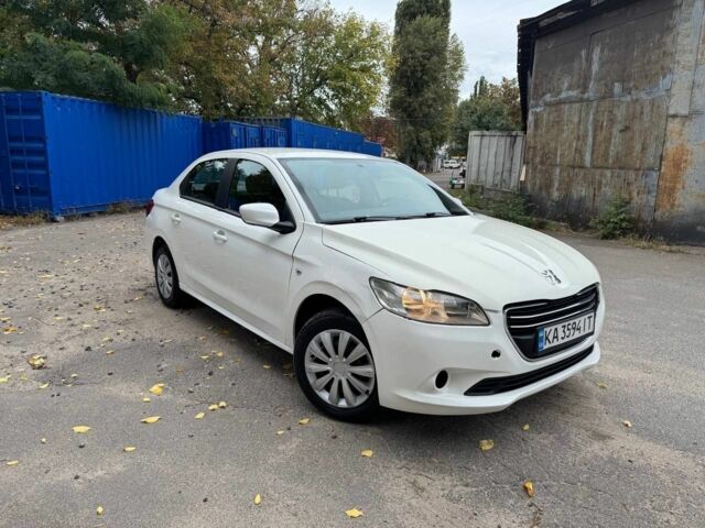 Пежо 304 2017 у Києві на Automoto.ua Білий Пежо 304, об'ємом двигуна 1.2 л та пробігом 245 тис. км за 4800 $, фото 2 на Automoto.ua