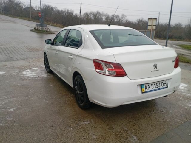 Белый Пежо 304, объемом двигателя 1.6 л и пробегом 300 тыс. км за 4999 $, фото 2 на Automoto.ua