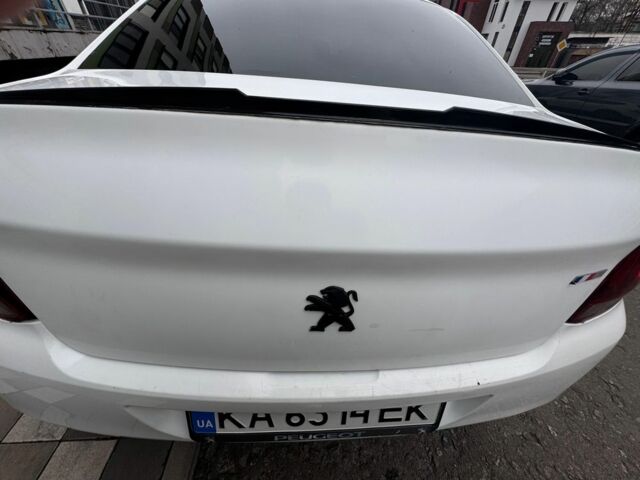 Білий Пежо 304, об'ємом двигуна 1.6 л та пробігом 260 тис. км за 5500 $, фото 1 на Automoto.ua