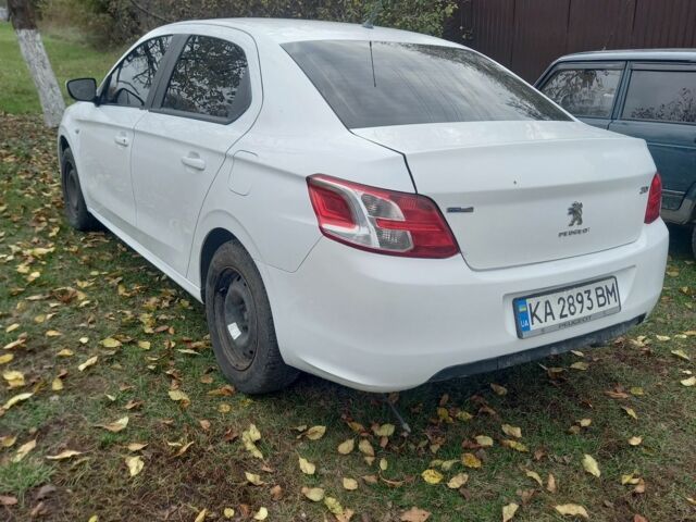 Пежо 304 2016 у Києві на Automoto.ua Білий Пежо 304, об'ємом двигуна 1.2 л та пробігом 370 тис. км за 4500 $, фото 3 на Automoto.ua