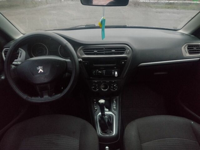 Сірий Пежо 304, об'ємом двигуна 1.2 л та пробігом 320 тис. км за 3600 $, фото 7 на Automoto.ua