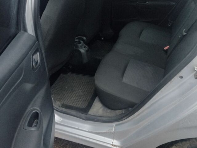 Сірий Пежо 304, об'ємом двигуна 1.2 л та пробігом 320 тис. км за 3600 $, фото 6 на Automoto.ua