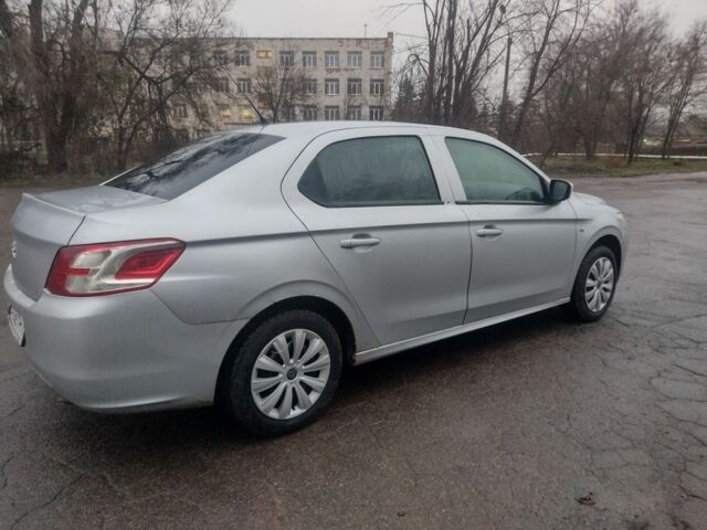 Сірий Пежо 304, об'ємом двигуна 1.2 л та пробігом 320 тис. км за 3600 $, фото 2 на Automoto.ua