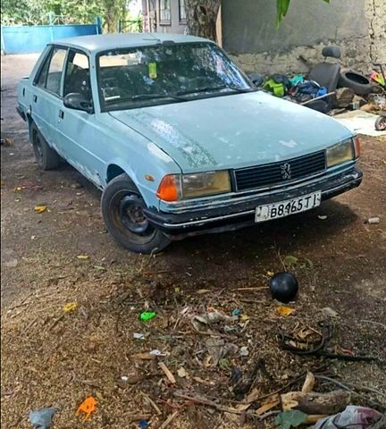 Пежо 305, объемом двигателя 1.9 л и пробегом 0 тыс. км за 360 $, фото 2 на Automoto.ua