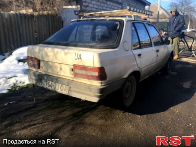 Пежо 305, объемом двигателя 1.3 л и пробегом 200 тыс. км за 500 $, фото 2 на Automoto.ua