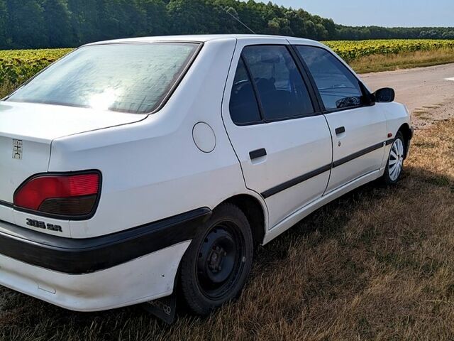 Білий Пежо 306, об'ємом двигуна 1.9 л та пробігом 1 тис. км за 1350 $, фото 3 на Automoto.ua