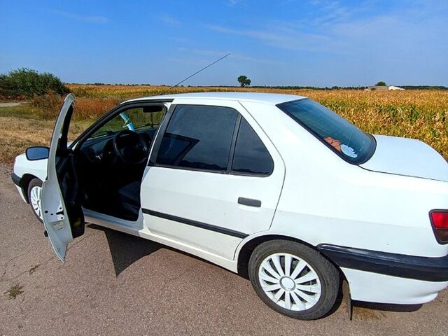 Білий Пежо 306, об'ємом двигуна 1.9 л та пробігом 1 тис. км за 1350 $, фото 6 на Automoto.ua