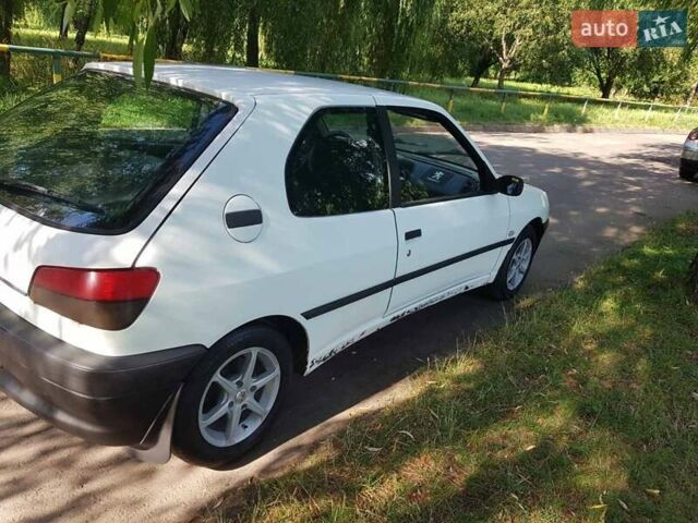 Белый Пежо 306, объемом двигателя 1.9 л и пробегом 418 тыс. км за 2550 $, фото 19 на Automoto.ua
