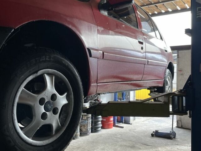 Красный Пежо 306, объемом двигателя 1.4 л и пробегом 358 тыс. км за 1000 $, фото 13 на Automoto.ua