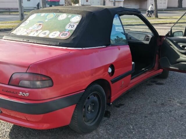 Красный Пежо 306, объемом двигателя 0 л и пробегом 300 тыс. км за 500 $, фото 1 на Automoto.ua