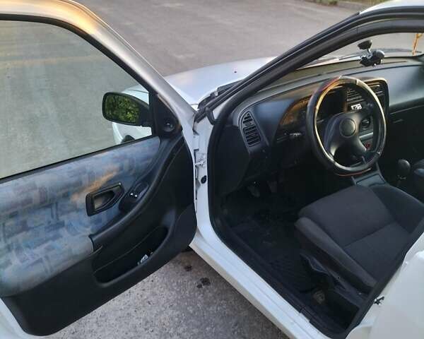 Пежо 306, объемом двигателя 1.4 л и пробегом 350 тыс. км за 2400 $, фото 28 на Automoto.ua