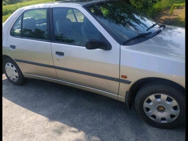 Серый Пежо 306, объемом двигателя 0 л и пробегом 357 тыс. км за 2500 $, фото 4 на Automoto.ua