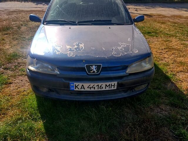 Синий Пежо 306, объемом двигателя 1.6 л и пробегом 200 тыс. км за 1500 $, фото 2 на Automoto.ua