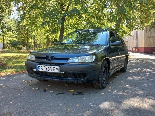 Синий Пежо 306, объемом двигателя 2 л и пробегом 496 тыс. км за 2400 $, фото 4 на Automoto.ua