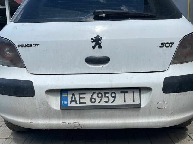 Белый Пежо 307, объемом двигателя 2 л и пробегом 335 тыс. км за 3000 $, фото 2 на Automoto.ua