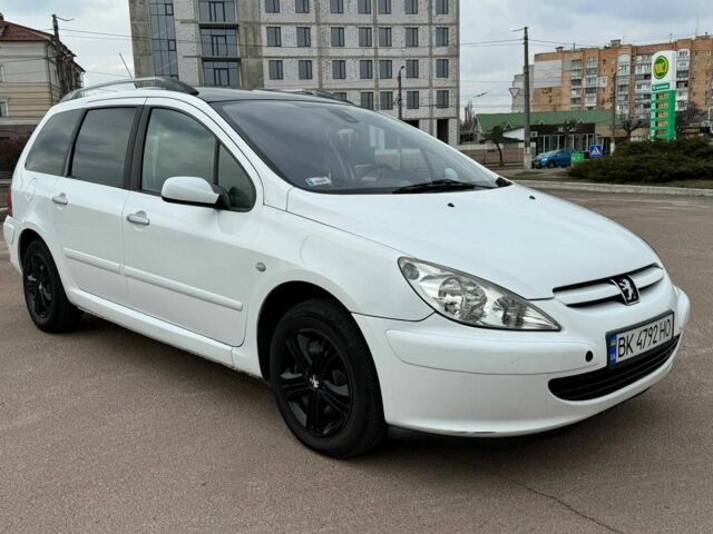 Білий Пежо 307, об'ємом двигуна 2 л та пробігом 376 тис. км за 4200 $, фото 3 на Automoto.ua