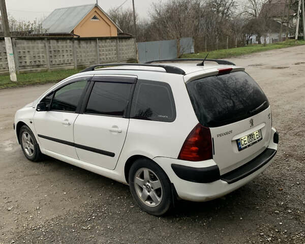 Білий Пежо 307, об'ємом двигуна 1.4 л та пробігом 406 тис. км за 3499 $, фото 5 на Automoto.ua