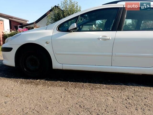Білий Пежо 307, об'ємом двигуна 1.4 л та пробігом 273 тис. км за 4200 $, фото 5 на Automoto.ua