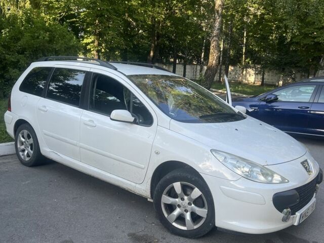Белый Пежо 307, объемом двигателя 1.6 л и пробегом 3 тыс. км за 3200 $, фото 1 на Automoto.ua