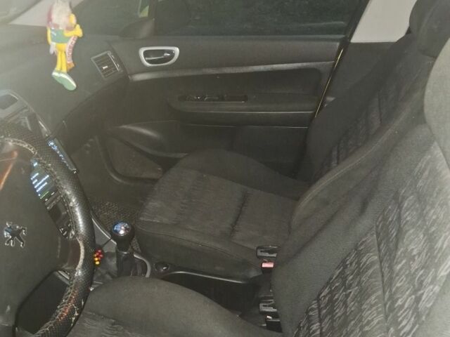 Бежевий Пежо 307, об'ємом двигуна 2 л та пробігом 370 тис. км за 2000 $, фото 1 на Automoto.ua